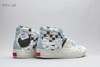 Vans 范斯 SK8-Hi Bricolage LX新一代解构拼接刺绣高帮 不仅在材质用料上更为高级 在设计方面独具个性 特别的设计以及高工艺的刺绣补丁使得制作耗时较长 黑灰 白蓝 白色 粉色 灰色 商品缩略图4