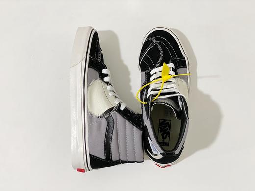 Vans 范斯 SK8-Hi Bricolage LX新一代解构拼接刺绣高帮 不仅在材质用料上更为高级 在设计方面独具个性 特别的设计以及高工艺的刺绣补丁使得制作耗时较长 黑灰 白蓝 白色 粉色 灰色 商品图0