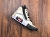 新一代解构Vans Vault Sk8-Hi Cap LX 有着质感十足的翻毛皮、拉链设计、粗犷的走线，都颇具辨识度 蓝色 白色 黑色 灰色 紫色 紫粉 商品缩略图3