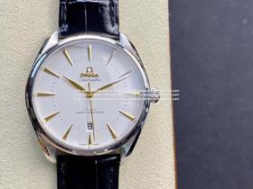 甜蜜意大利—全新欧米茄 海马 系列EdizioneVenezia威尼斯特别版腕表 该款使用的是传统的“里拉琴”式表壳，可以看到其表面处拉丝与抛光工艺的运用炉火纯青，表壳尺寸大小仅39.5mm，不大不小