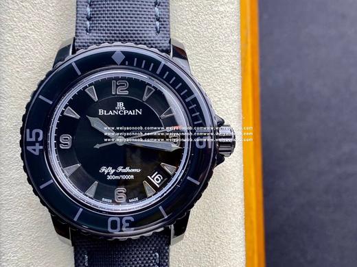 ZF ★素黑沉稳 自有锋芒 宝珀五十噚 50寻 黑武士型号 5015-11C30-52自动机械腕表终极版发售～ 活动：预定附送一副胶表带扣。45mm中大尺寸手感，进口316L 精钢打磨经抛光处理，腕表 商品图0