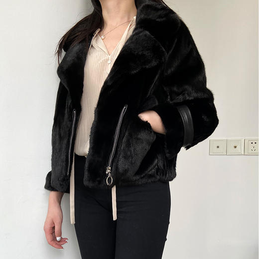爆款跨界 | 女装休闲短款水貂皮草外套SF04312409 商品图1