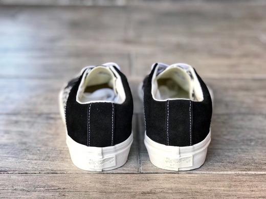 Vans x CDG新一代联名款  Comme des Garcons x Vans Authentic CDG Logo 川久保玲 万斯19款联名限定 黑白拼接 白色 Size：35--44 商品图1