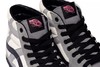 鼠年限定 Vans 携手中国当代艺术家赵赵 ZHAOZHAO 将老鼠的地下世界呈现于现实空间中 以独特视角展现全新鼠年生肖联名系列 透明 低帮灰色 低帮灰黑 低帮黑红 低帮灰红 型号:JL102 商品缩略图5