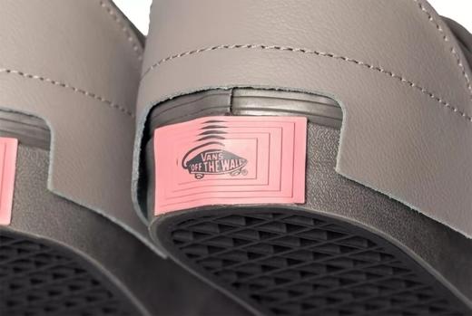 鼠年限定 Vans 携手中国当代艺术家赵赵 ZHAOZHAO 将老鼠的地下世界呈现于现实空间中 以独特视角展现全新鼠年生肖联名系列 透明 低帮灰色 低帮灰黑 低帮黑红 低帮灰红 型号:JL102 商品图8