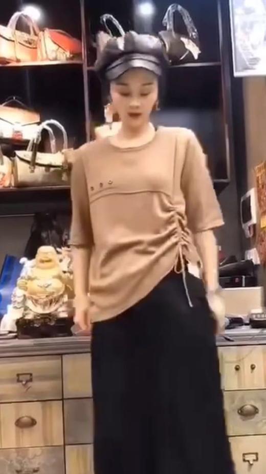 丝缇时尚简约款金丝棉上衣 商品图0