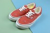 你们最期待的 Vans Vault「腰果花」来了！配色采用红、绿、蓝三色制作鞋身💯 35-44 商品缩略图3