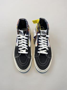 Vans/范斯 亚洲限定联名 Disney MICKEY MOUSE 米奇90周年纪念款高低帮男女板鞋情侣帆布鞋。  码数：35-44（偶数带半码）  工艺：硫化1:1