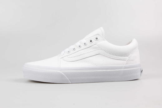 万斯经典硫化工艺  VANS Old Skool  经典的帆布全帆布纯黑 纯白 情侣男女鞋百搭常青款。Size：35 36 36.5 37 38 38.5 39 40 41 42 42.5 43 44 商品图3