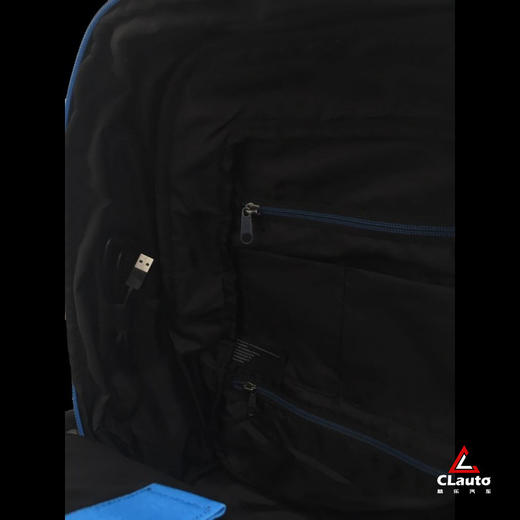 保时捷Taycan主题背包（带USB接口） 商品图3