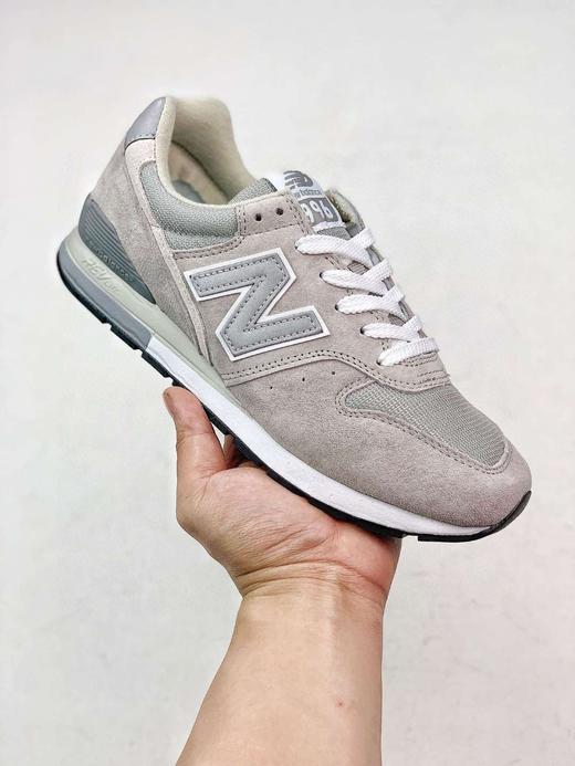 New Balance 996 极致复古中底前掌高弹MD 流畅鞋型设计搭配细腻皮革鞋面，彰显品质时尚气息；搭载CR后跟稳定系统 商品图2