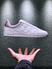 路易威登LV 低帮 高帮 运动靴 镭射黑 镭射白 20年春夏限量版 彩虹尾🌈以彩虹织物包覆鞋后和两侧，展现经典设计的潮流演绎。魔术贴标注路易威登标识 百搭鞋底Size: 35--44 商品缩略图2