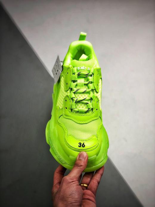 男女鞋 balenciaga triple s 荧光绿老爹鞋 巴黎世家