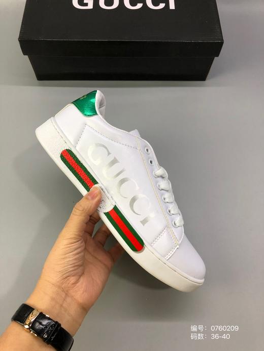 Gucci古奇女鞋小白鞋古驰小蜜蜂休闲运动低帮鞋 鞋码35-40 商品图2