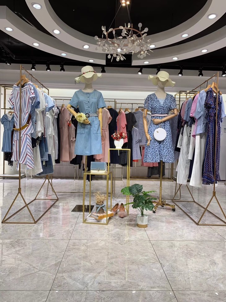 强货推荐【点裳ds】20夏 精品女装 日韩小资情调 以时尚休闲为主直播