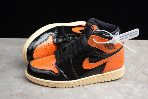 aj1 乔1 头层 兔八哥 乔1灰鹿皮   猪油扣碎 警灯 商品图5