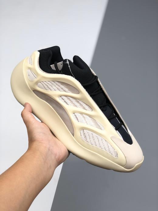 Adidas Yeezy Boost 700 v3 椰子700v3 正确蓝底 低帮复古休闲运动穿搭慢跑鞋“骨架夜光”货号：FW4980尺码：36--46 商品图0