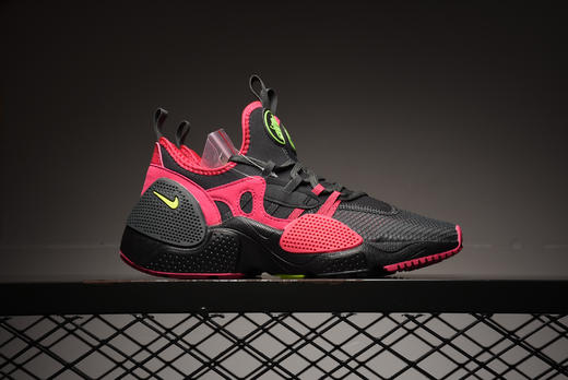 耐克NIKE HUARACHE E.D.G.E. TXT QS 华莱士7代机能跑步鞋 商品图4