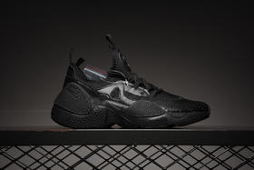 耐克NIKE HUARACHE E.D.G.E. TXT QS  华莱士7代机能跑步鞋