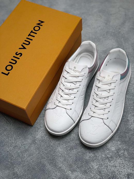 Louis Vuitton/路易威登 板鞋 百搭款 香港原版1:1复刻出品， 尺码：38--44 商品图0