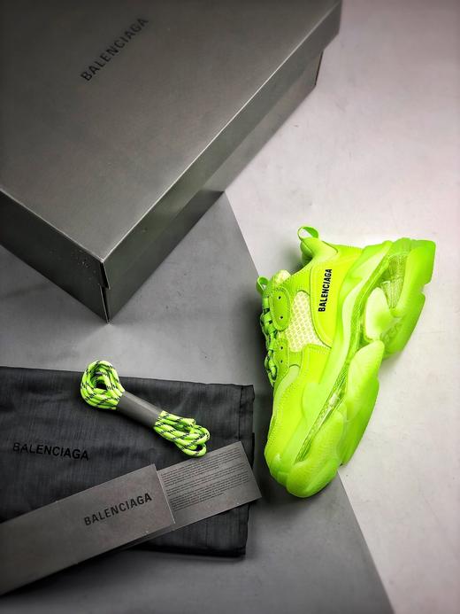 男女鞋 balenciaga triple s 荧光绿老爹鞋 巴黎世家