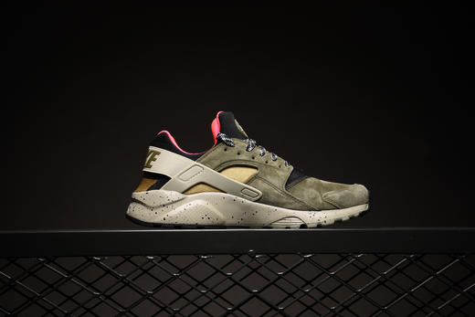 耐克Nike Air Huarache猪巴革材质 华莱士跑步鞋 商品图0