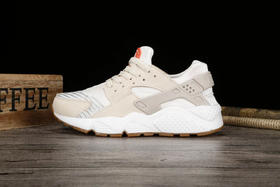 耐克华莱士Nike Air Huarache网面透气跑步鞋