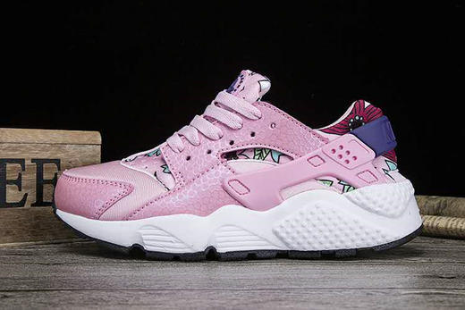 耐克华莱士Nike Air Huarache网面透气跑步鞋 商品图1