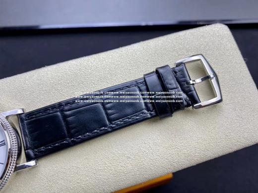 TW 古典 珍珠陀 【最高品质版本】百达翡丽古典表系列5120超薄自动机械表。简约至极 和原装一样的偏心珍珠陀机芯复制表。 鳄鱼皮表带，烧搪瓷盘面，包白金。仿表界第一枚偏心摆陀  百达翡丽古典5120 商品图6