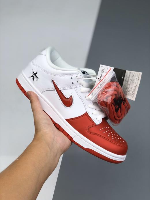 Supreme x Nike sb Dunk Low 白红 黑银 棕黄 红色 蓝金 低帮休闲运动滑板鞋 商品图1