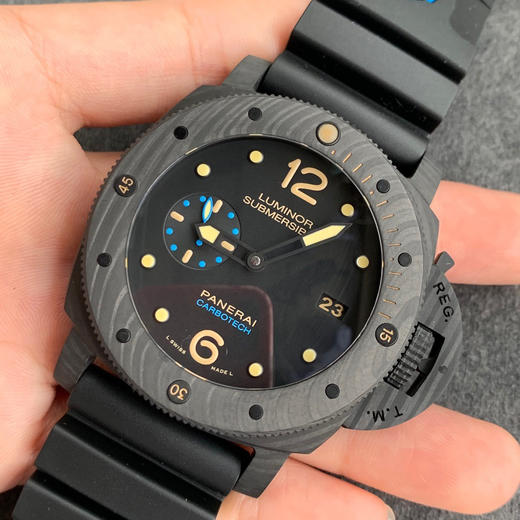 沛纳海 616/PAM00616升级版。
1、纹理粗细、颜色更加接近正品（之前是两种颜色相间，现在是三种以上的颜色相间） 商品图2