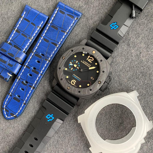 沛纳海 616/PAM00616升级版。
1、纹理粗细、颜色更加接近正品（之前是两种颜色相间，现在是三种以上的颜色相间） 商品图8