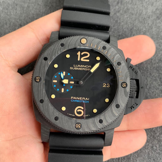 沛纳海 616/PAM00616升级版。
1、纹理粗细、颜色更加接近正品（之前是两种颜色相间，现在是三种以上的颜色相间） 商品图0