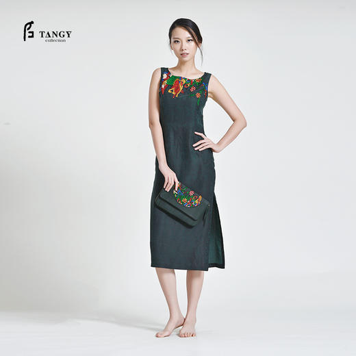 TANGY Collection天意莨绸手绣礼服裙 商品图0
