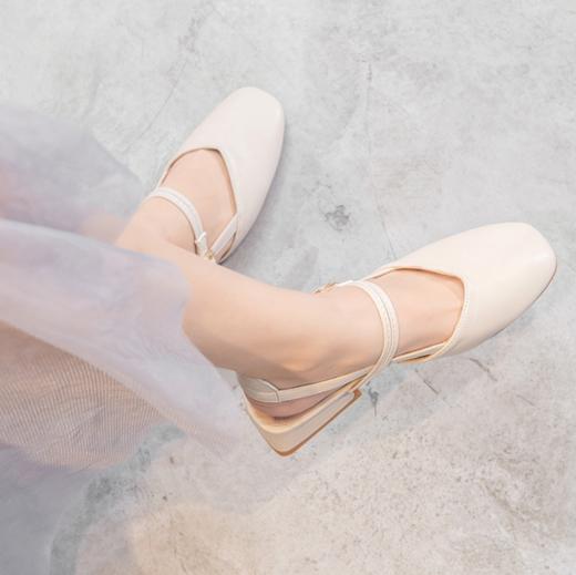 包头凉鞋女韩版奶奶鞋学生仙女风粗跟玛丽珍鞋方头 商品图0