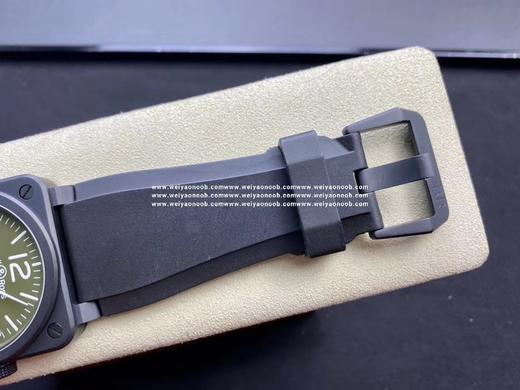 BR最新力作 柏莱仕 Bell&Roas  全新BR 03高科技陶瓷腕表 无惧严苛环境挑战首款方形陶瓷腕表 

柏莱士不懈在制表领域力争上游，尤以尖端技术应用最见真章，从品牌的首枚飞行表及军表可见一斑 商品图5