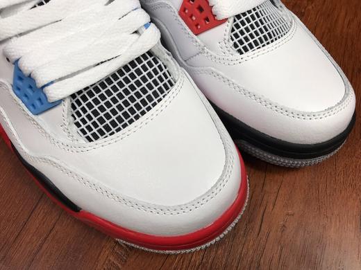 aj4鸳鸯Air Jordan 4 “What The 4” 融合了白红、白水泥和白蓝 3 款超经典配色 商品图4