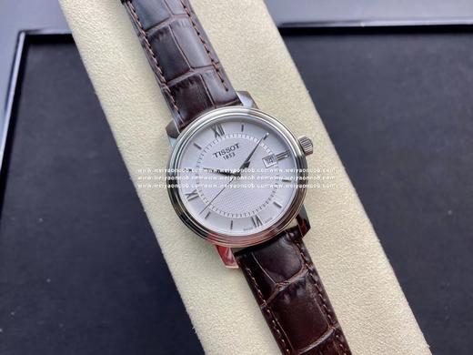 全原天梭，T097港湾系列情侣对表，简洁百搭商务表，原装瑞士ETA石英机芯，全部原装配件组装，男~40mm女～28mm表径。一表一号，三码一表，全新全套出。 商品图3