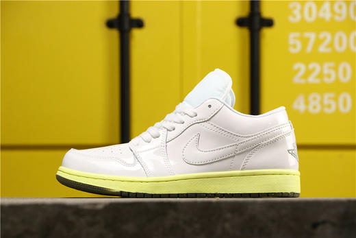 乔丹/Air Jordan aj1 AJ1 乔丹1代 乔1 乔1低帮系列 Air Jordan 1 low "Lakers"黑珍珠白蓝红彩绘白金红蓝白白黄白灰尼克斯麦黄 商品图3