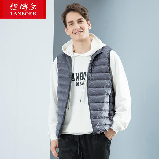 TF18009坦博尔羽绒服男士短款轻薄立领休闲时尚羽绒马甲 商品图0