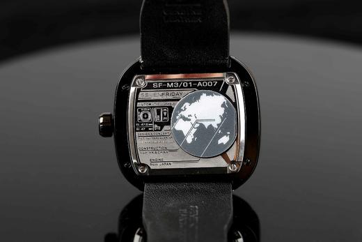 sevenfriday 七个星期五 太空飞船灵感牌自动机械表M3/01，拥有宇宙飞船的科技感，喷砂的黑色Y形船翼设计，形似起落架动态环， 商品图7