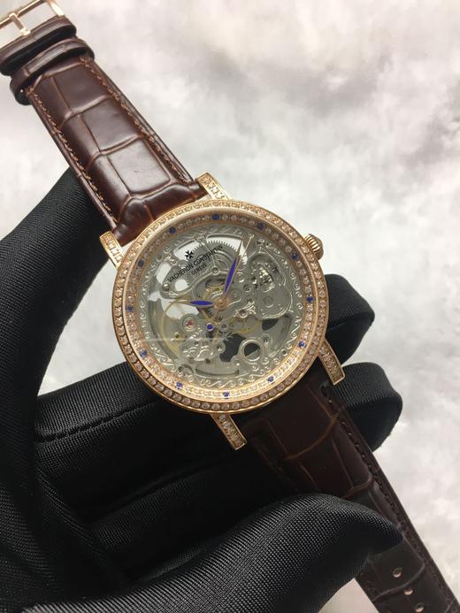江诗丹顿 Vacheron Constantin 经典承传，男士腕表，镂空搭载奢华满钻表壳设计，技艺精湛，独具匠心，尊贵大气，绅士风范 商品图1
