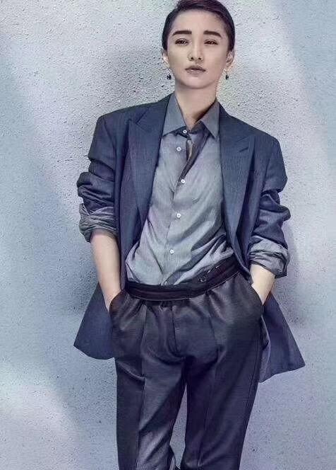 限量女装 商品图0