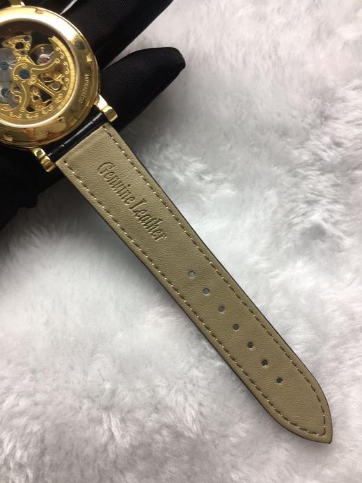 江诗丹顿 Vacheron Constantin 经典承传，男士腕表，镂空搭载奢华满钻表壳设计，技艺精湛，独具匠心，尊贵大气，绅士风范。采用全自动机械机芯，316精钢表壳，进口小牛皮带 商品图8