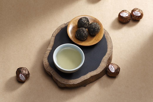 澜沧古茶 易武丹珠普洱生茶280g 商品图1