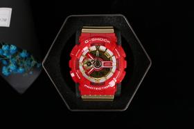 卡西欧 G-SHOCK 单眼系列 震撼来袭 金45度°自动抬手灯（可开关）经典防震表盘设计配合冲击视觉的强烈色彩🙈LCD液晶显示盘