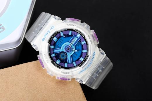 卡西欧女款热卖款，GA-110，*  * 世界时间（48个小时）； * 秒表（精确到1/1000秒）； * 倒计时； * 闹铃； * 间歇响报； * 全自动日历； * 12/24小时时制。 商品图1