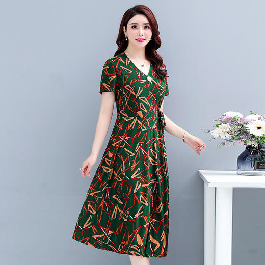 MQ-YYN2003夏季新款修身显瘦V领减龄碎花连衣裙YY 商品图0