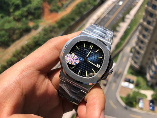 PATEK PHILIPPE 百达翡丽鹦鹉螺系列 v4版
型号： 5711/1A-010 
系列： 运动表 商品图1
