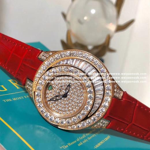 新款
格拉芙（GRAFF）
非真金真钻，价格亲民。
直径38mm
瑞士石英机芯
原装工艺烤蓝针，月亮形T钻采用国际珠宝相同镶嵌工艺（纯手轨道镶嵌）此镶嵌工艺是梵克雅宝独创专利！手工镶钻火光跟亮度军跟南 商品图8